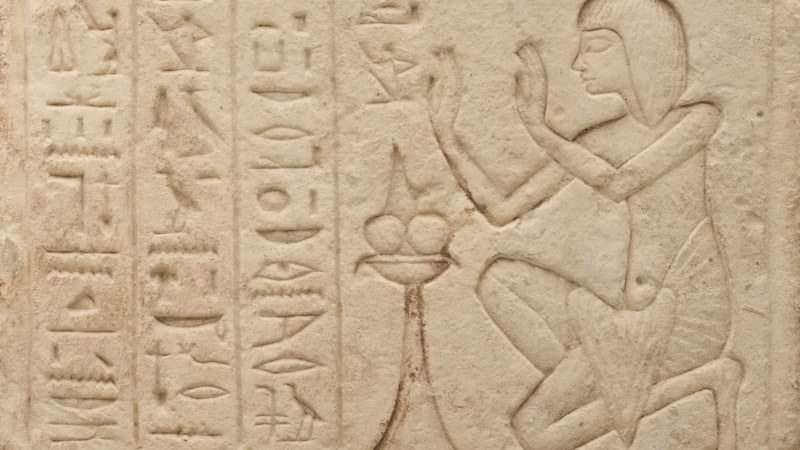 古代エジプトと花の世界｜蓮・パピルス・香りの植物が持つ意味と暮らしへの影響をやさしく解説