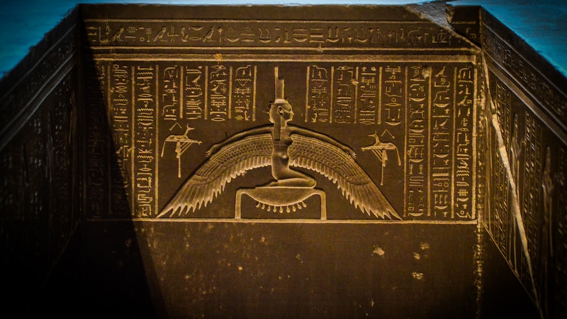 古代エジプトに時計はあった？時間の測り方と日時計・水時計のしくみをやさしく解説