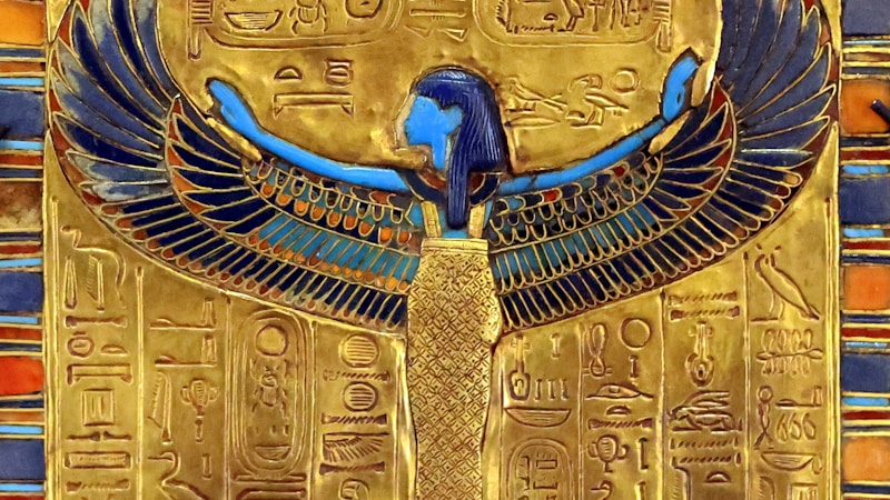 古代エジプトでラピスラズリが愛された理由とは？装飾・信仰・交易までわかりやすく解説